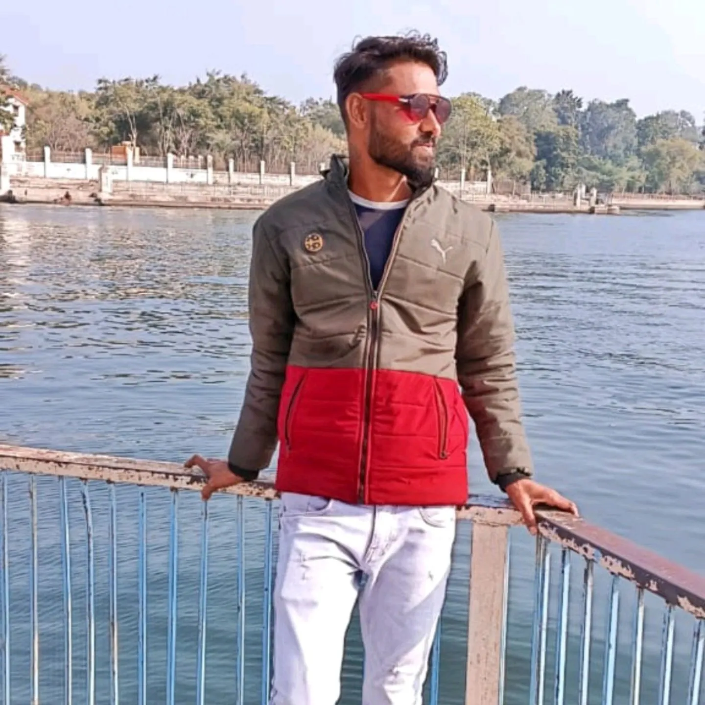 N. (Nandu)