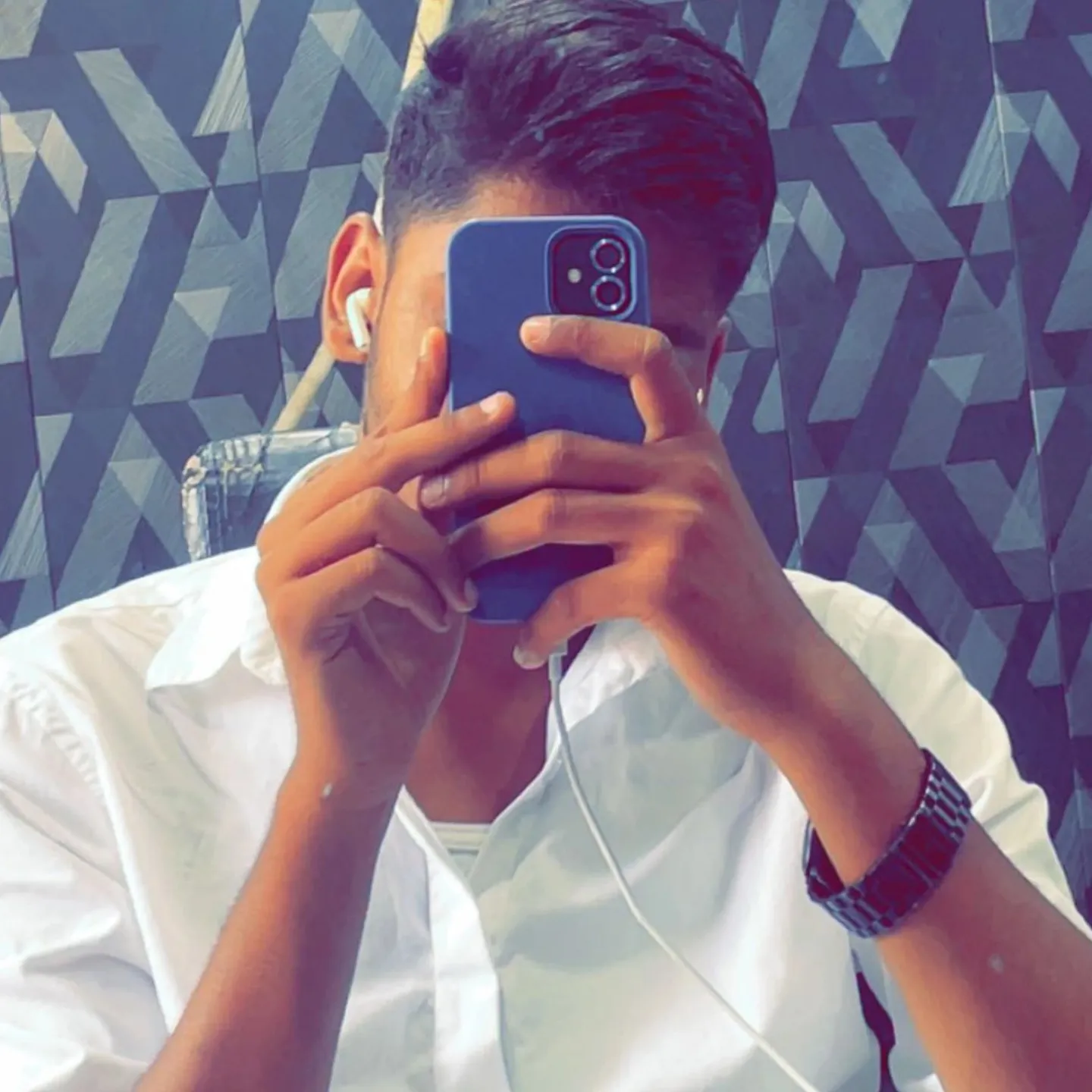 Shom dwivedi