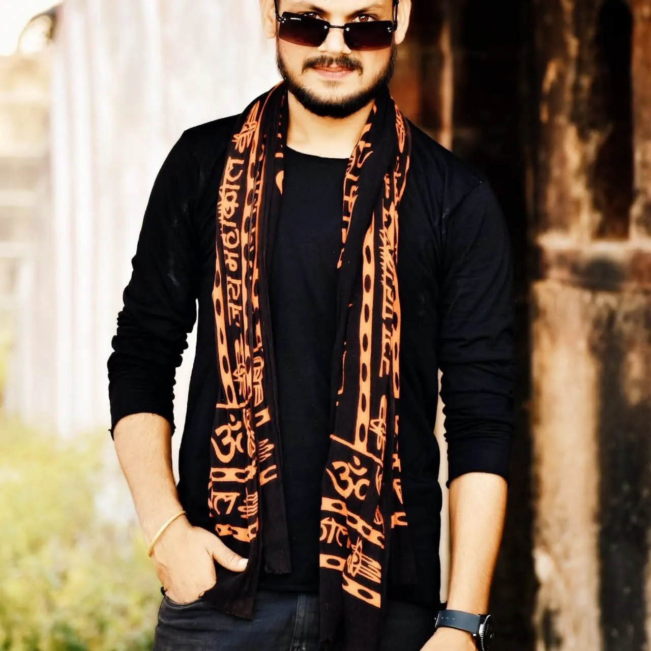gLeNn. Singh