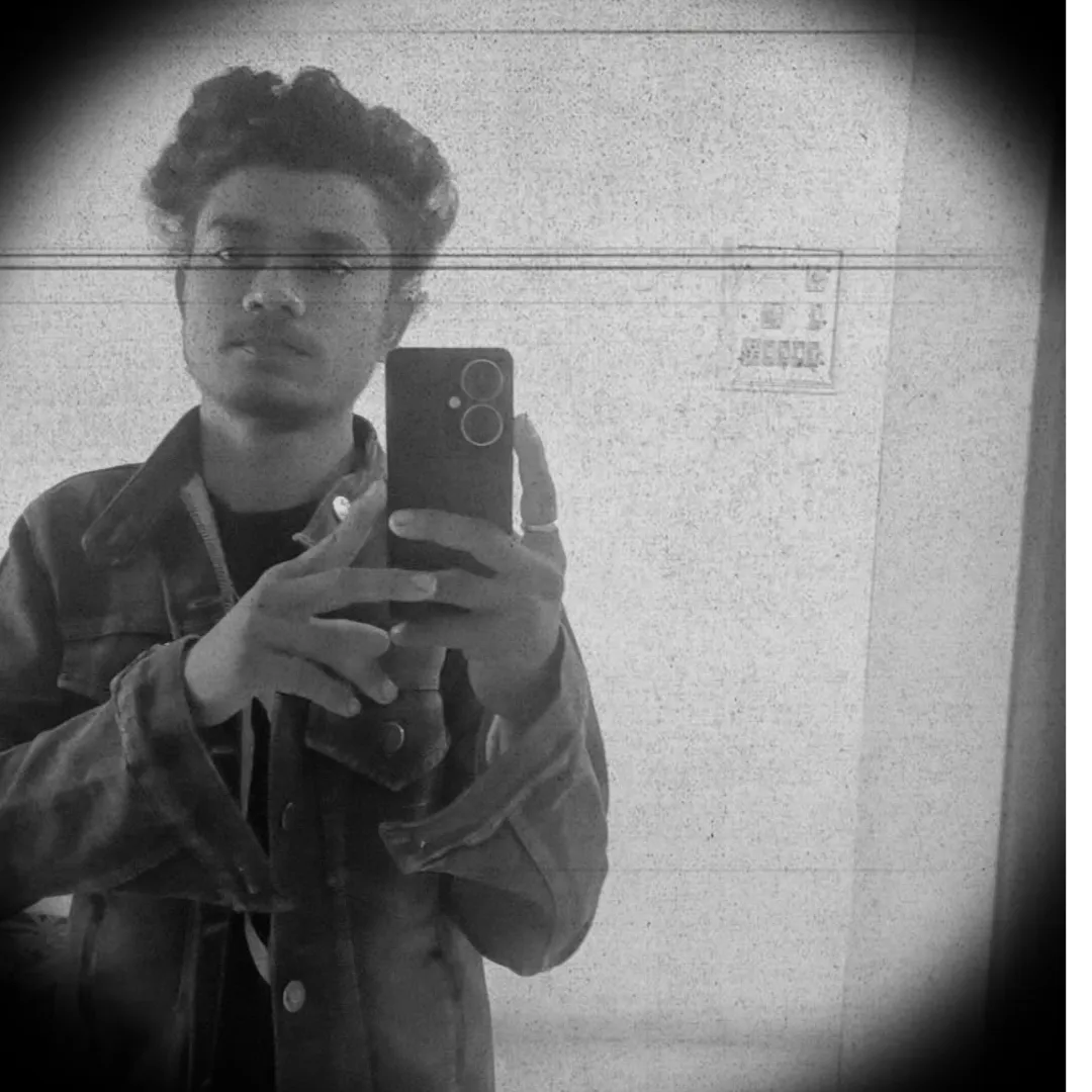 guddu raj😎
