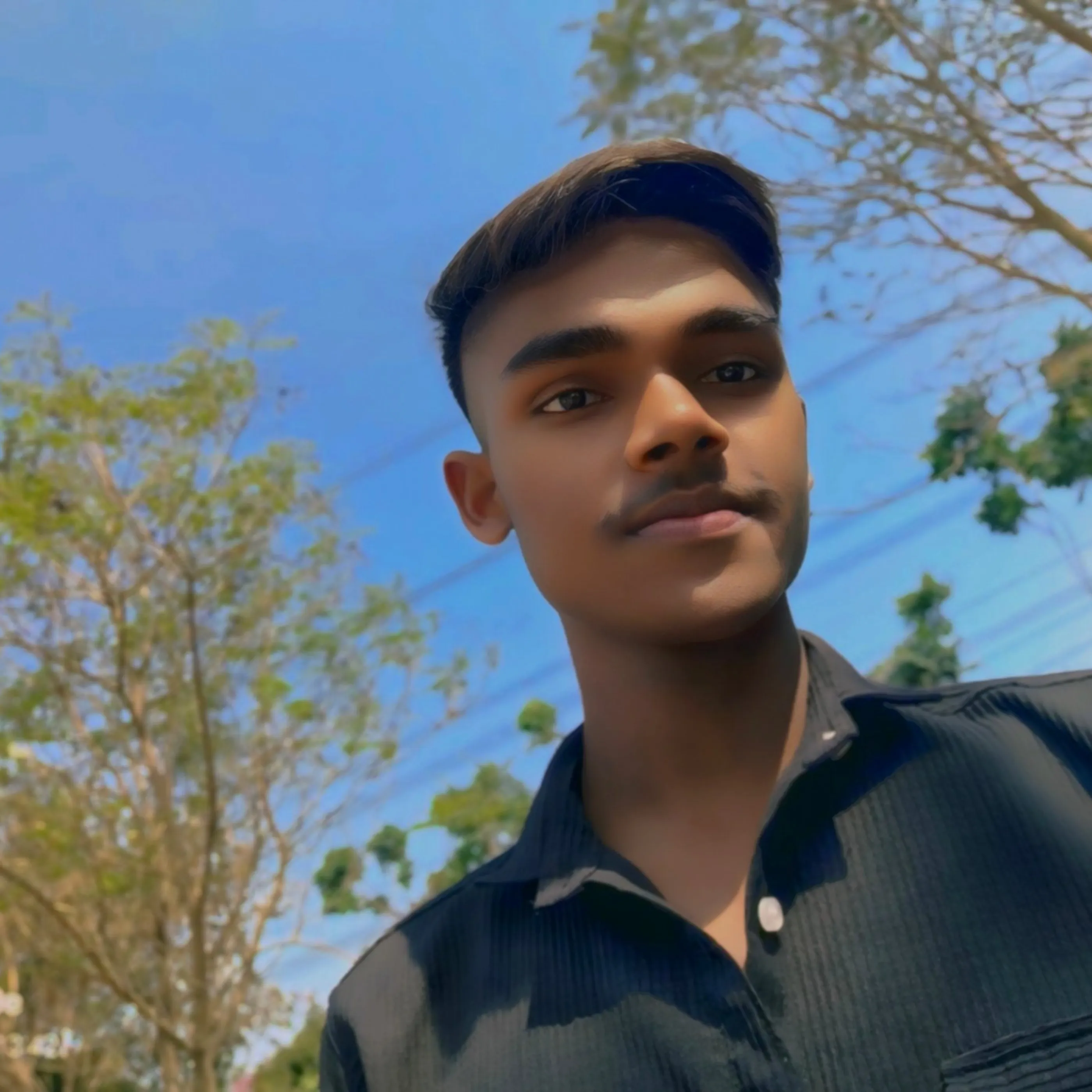 Sikku Rathore🦅