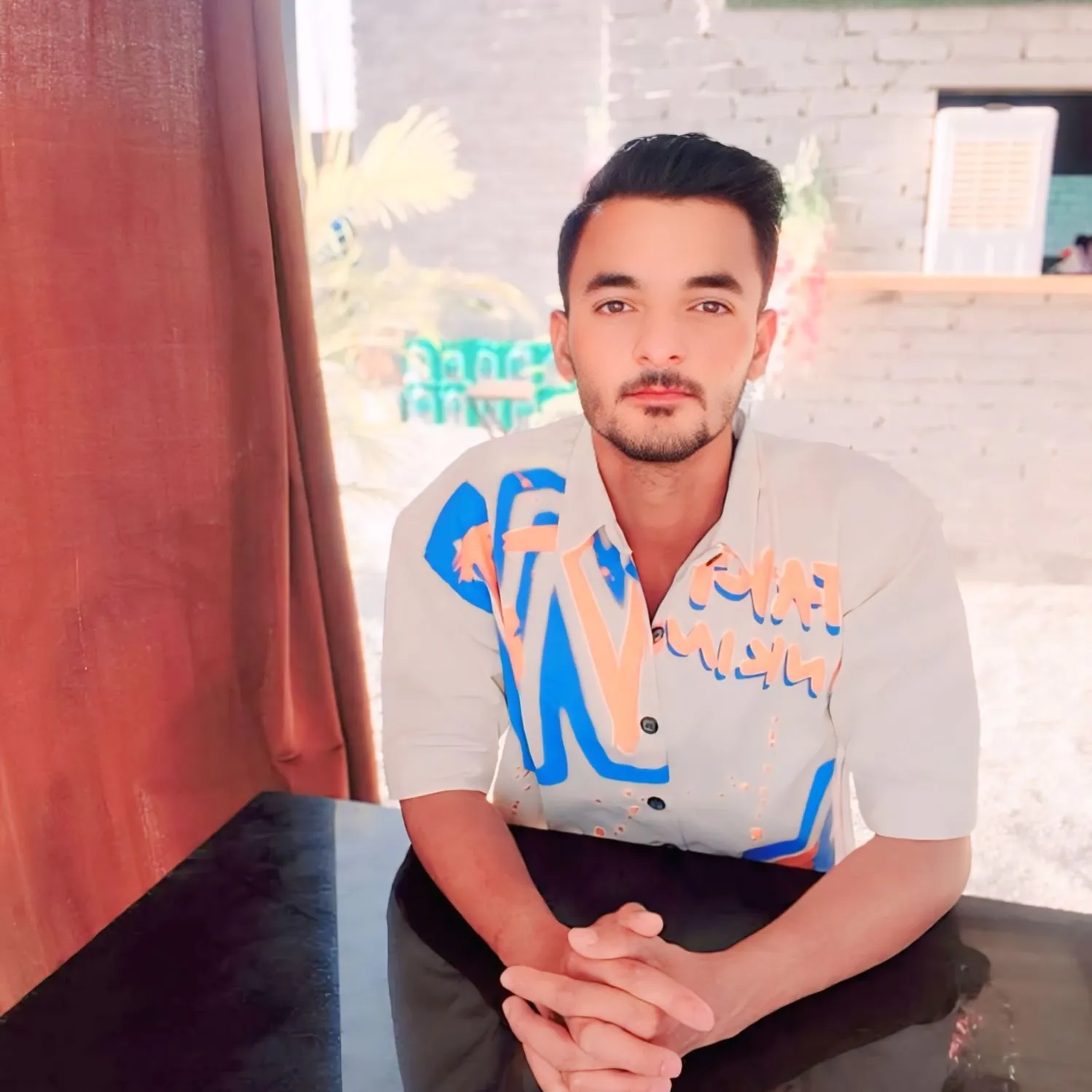 Akbr Khan