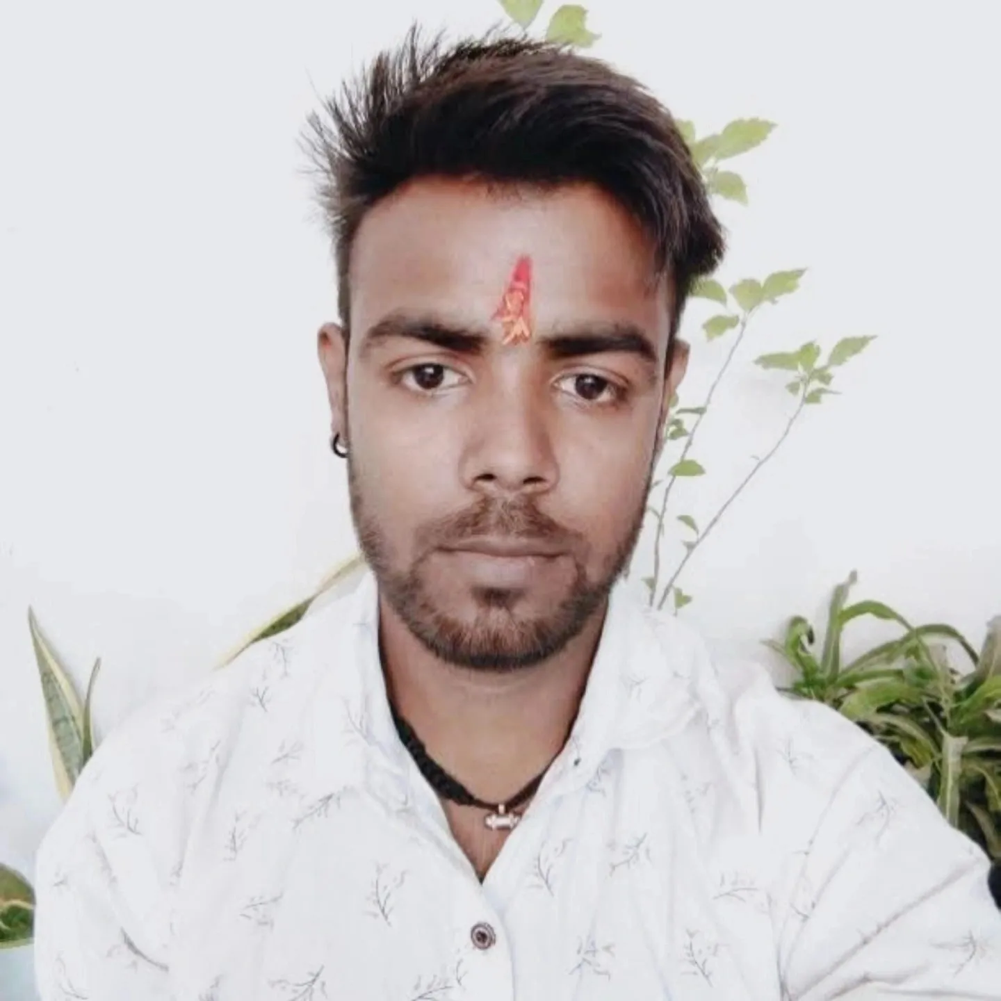 Abhishek Ahirwar 🥷🏻🥷🏻PRABHASsimple boy🤗my entry November I love driving 😎I hate love 😤i love myself 💪🏻😖My dream only money💸💸💵