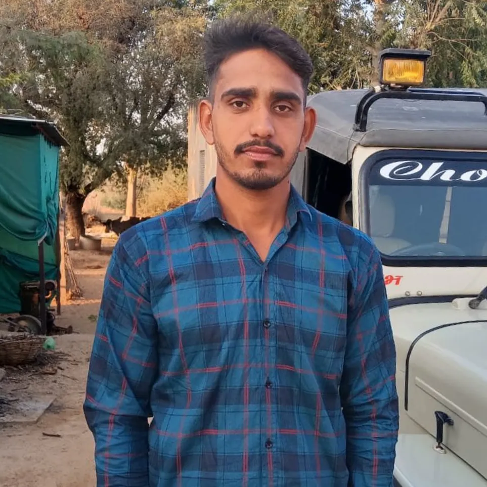 Vicky khedar