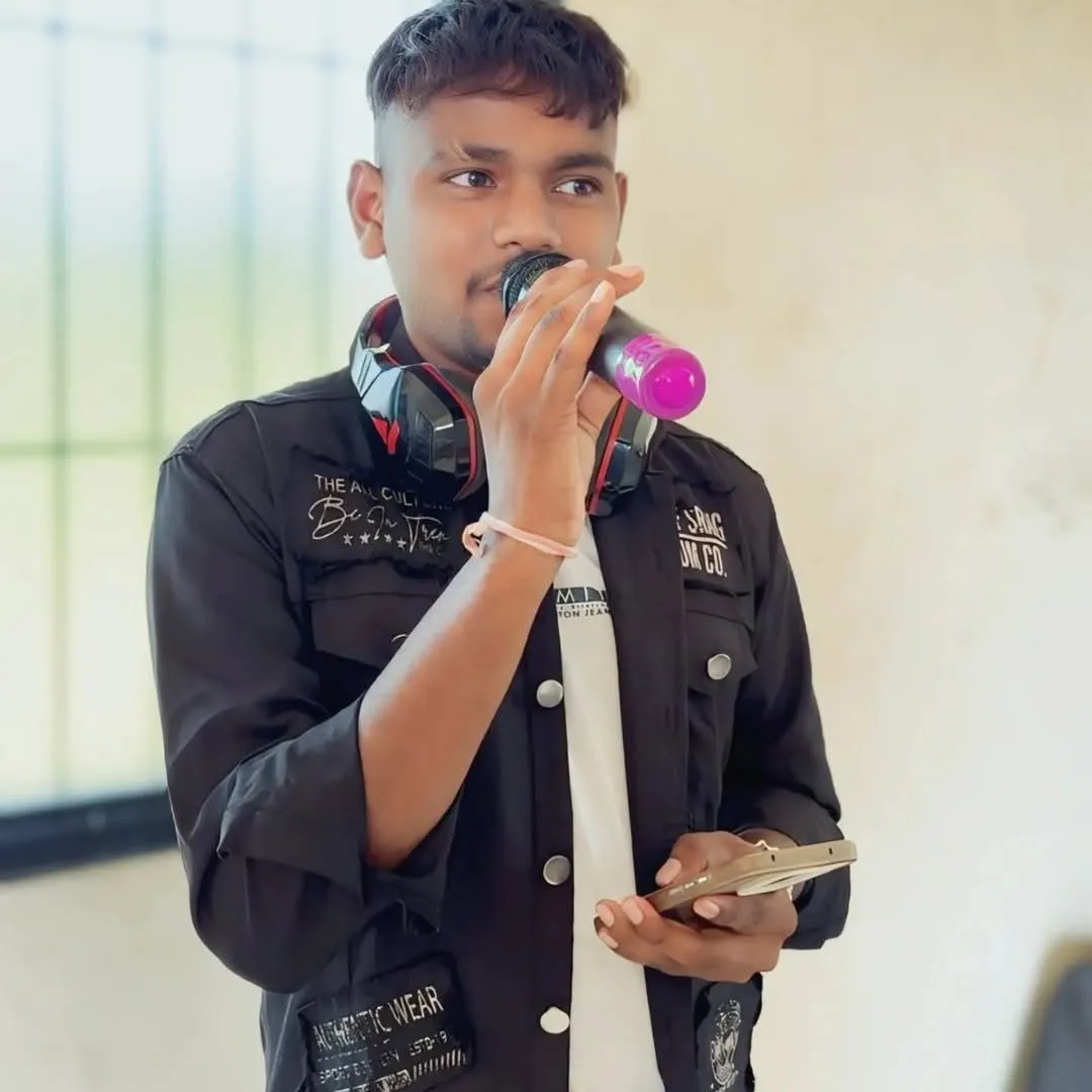 AVI VASAVA