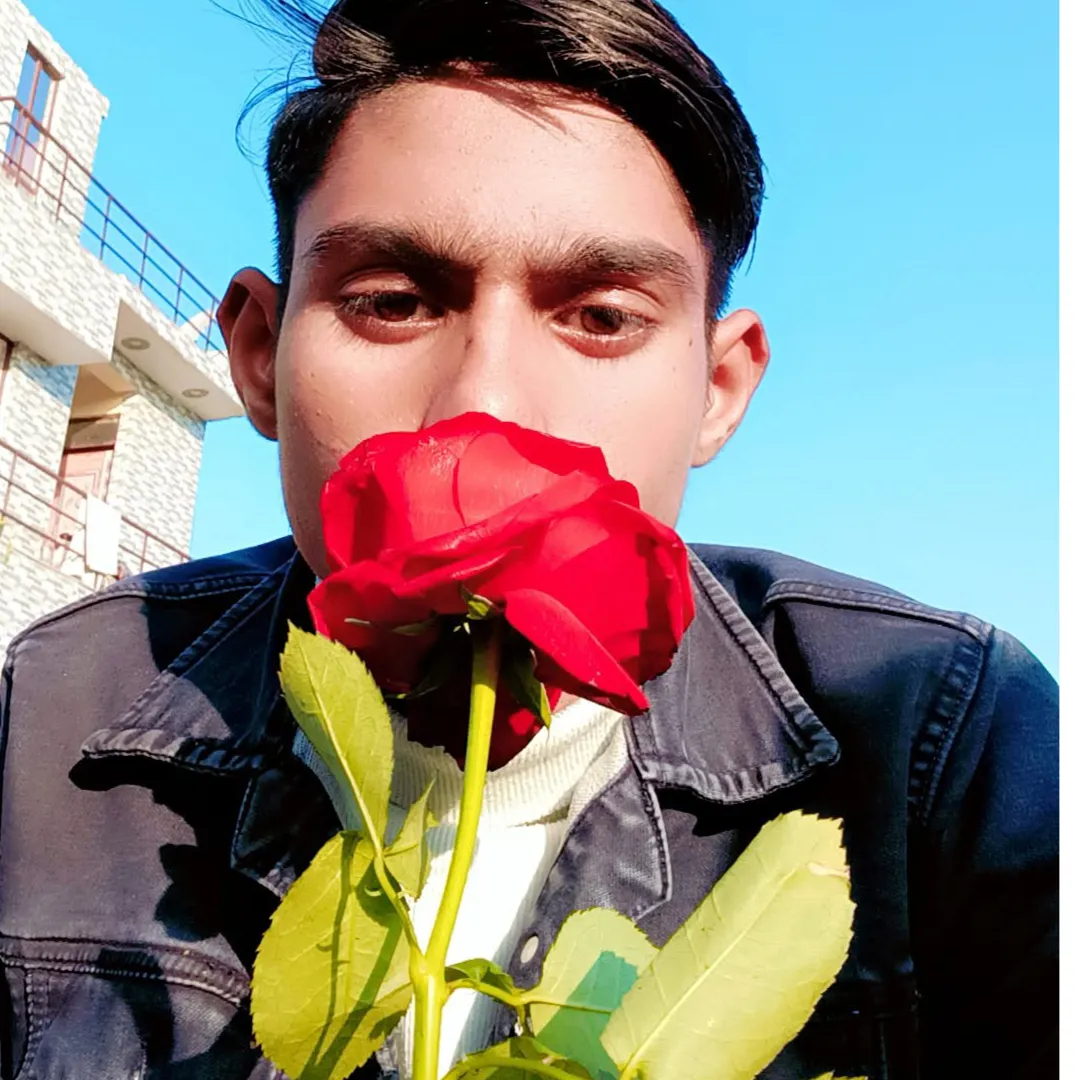 Nikki thakur