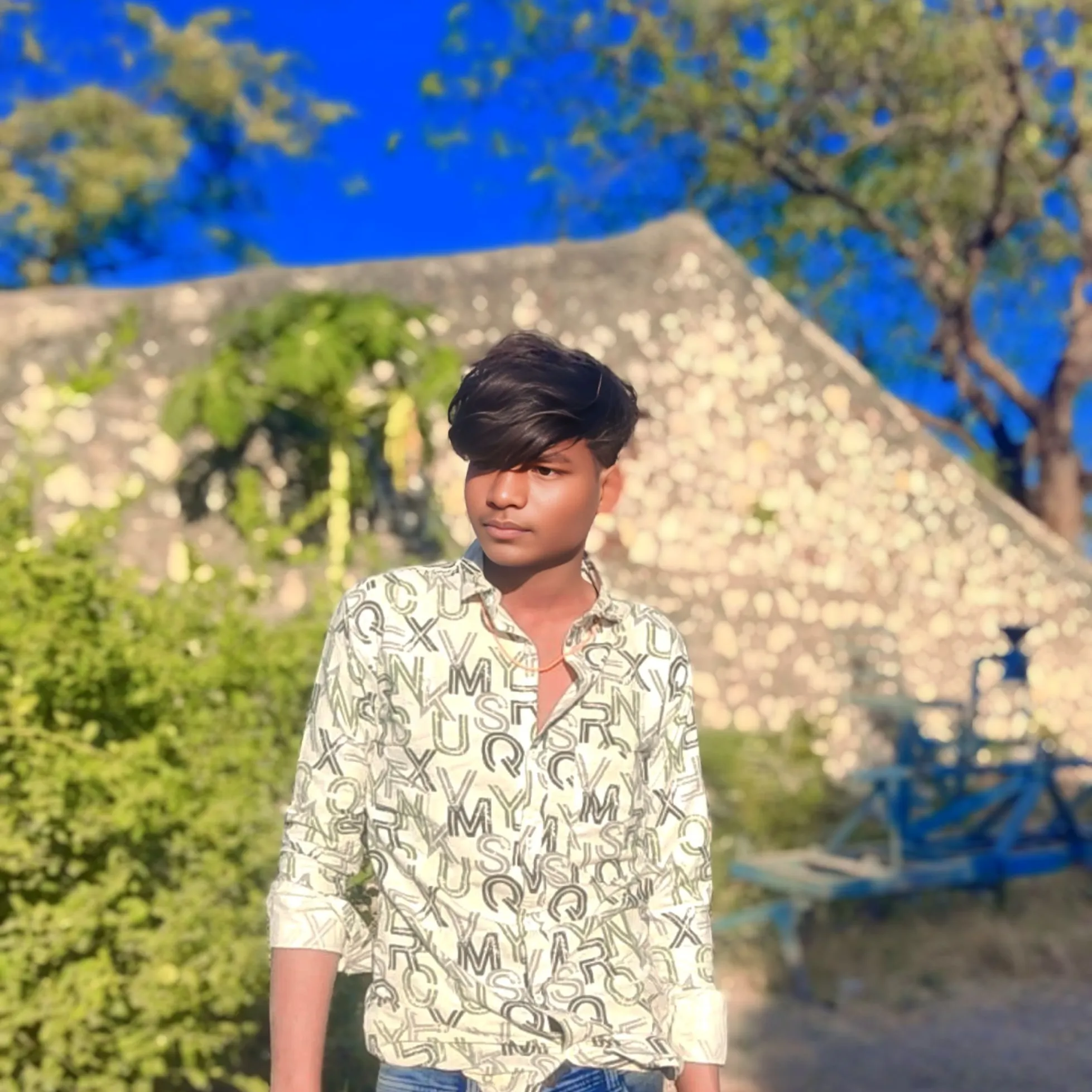 Vinod नायक