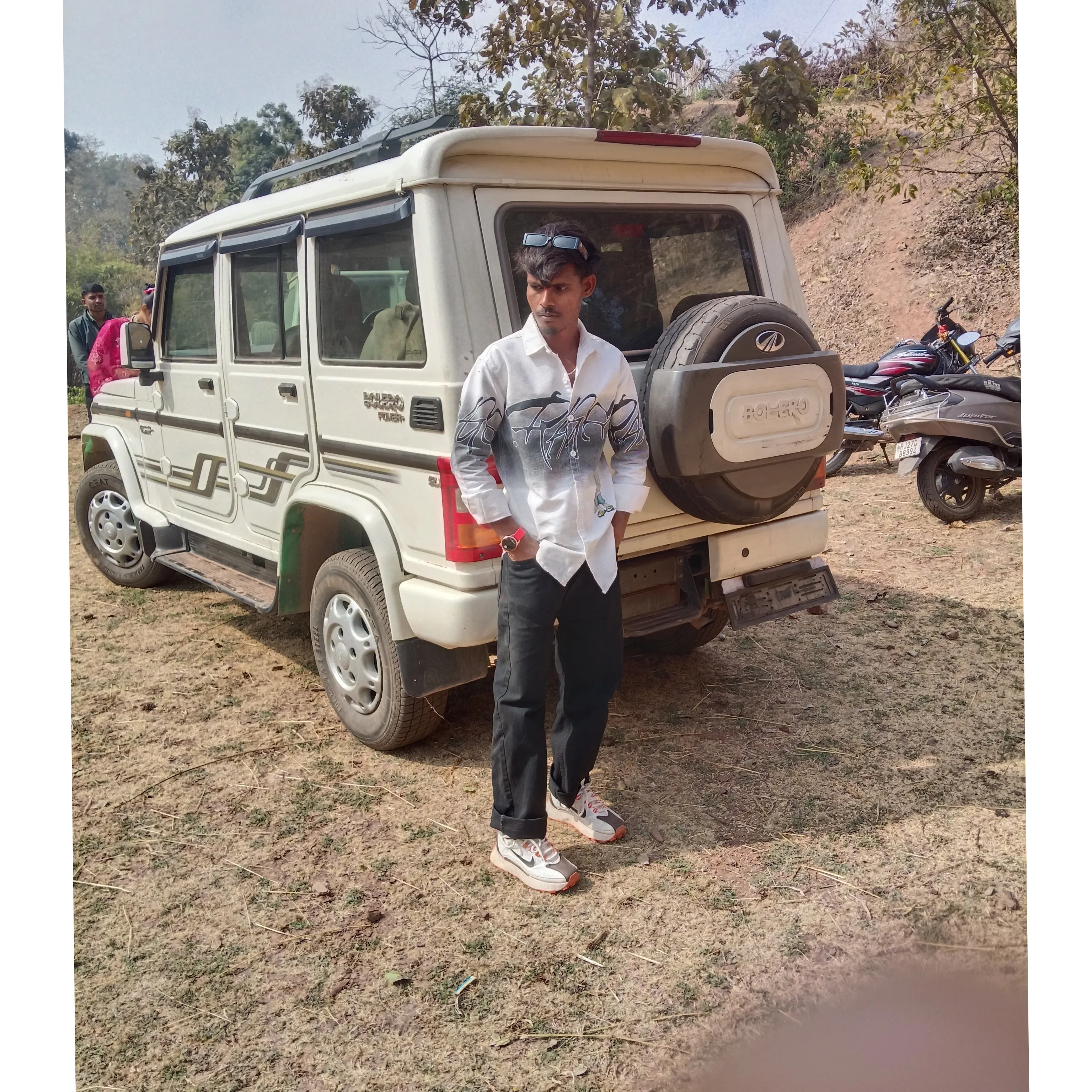 Mahesh Ahari