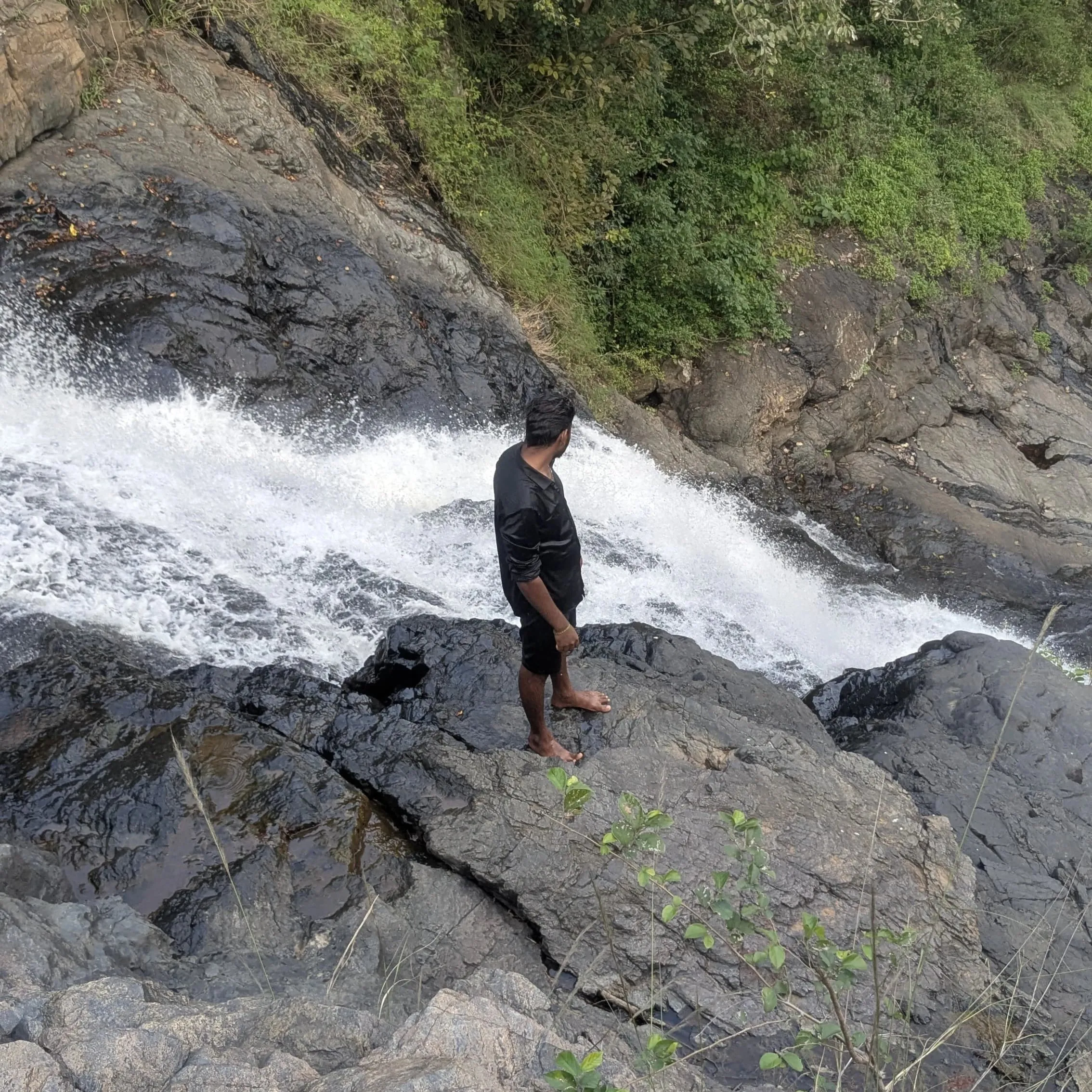 tamilarasan M
