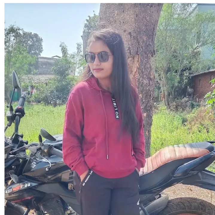 Khushaboo chauhan
