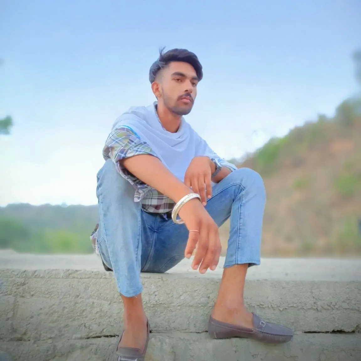 Anuj kumar