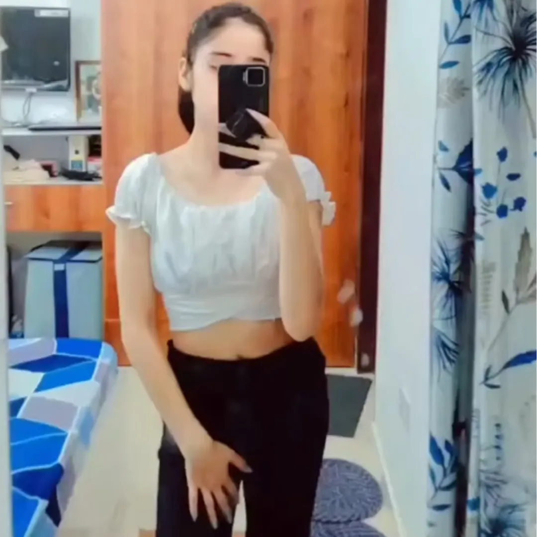 🤍Parul Sharma🦋