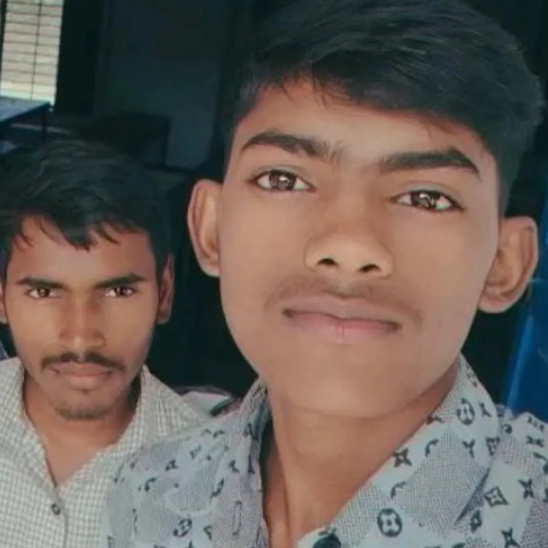 ramansh 🖤🖤