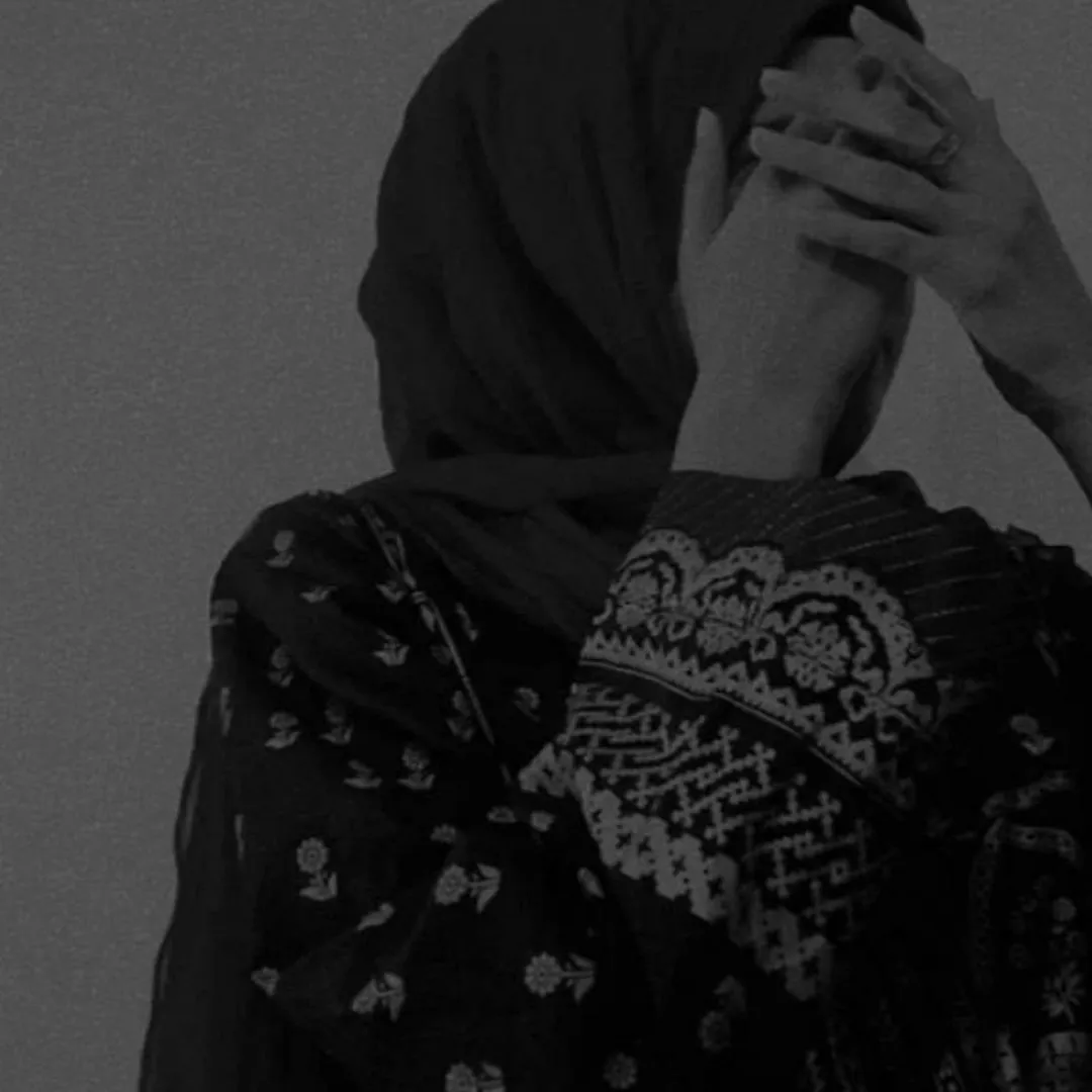Zoya khan