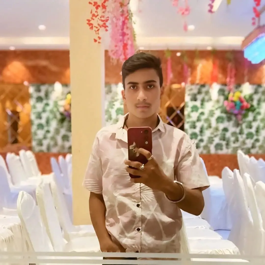rahul thakur bloggerr