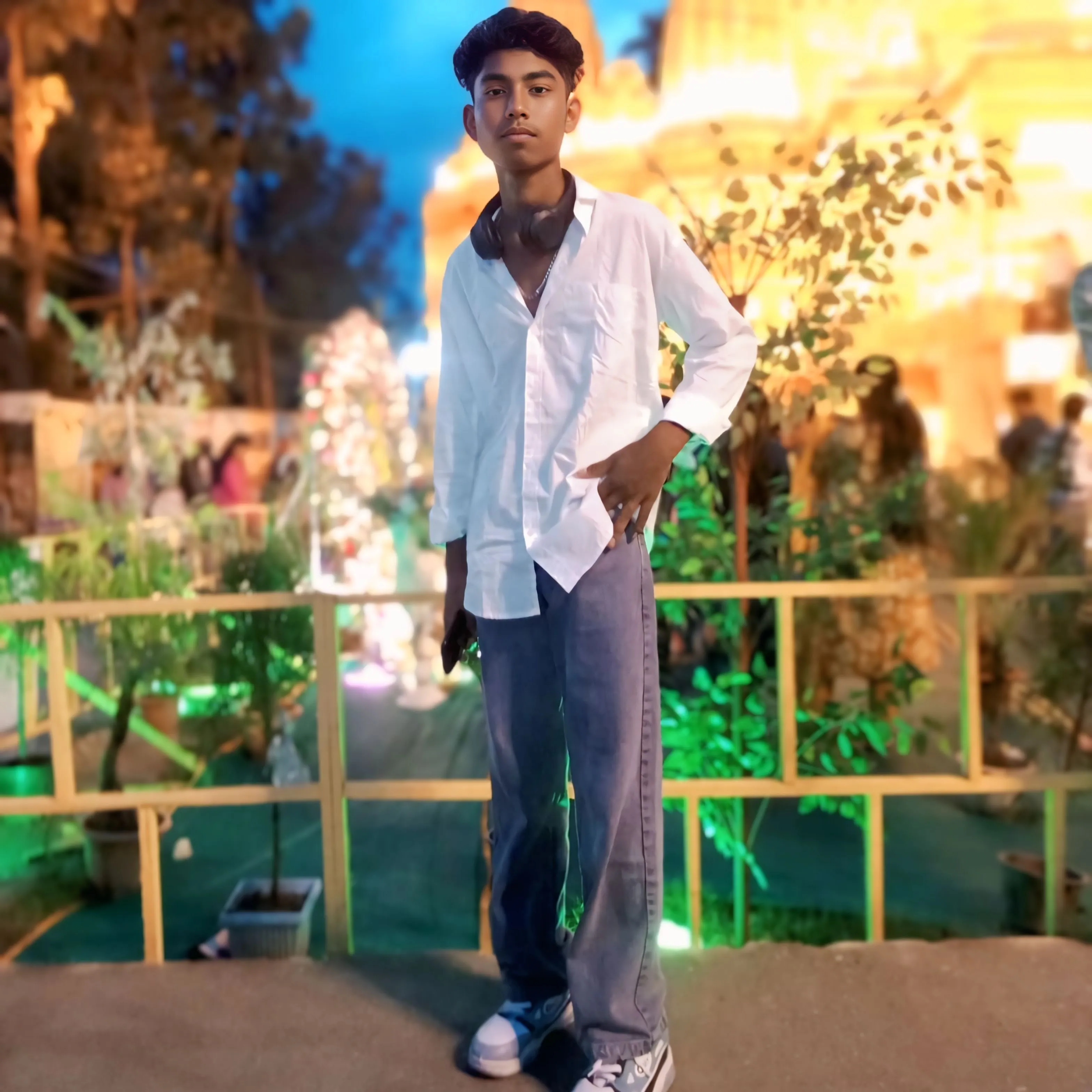 TRDHANANJOY ROY