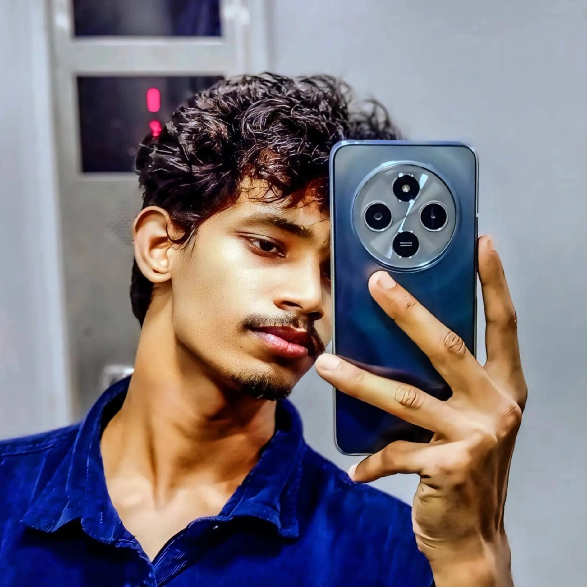 ASHRAF A